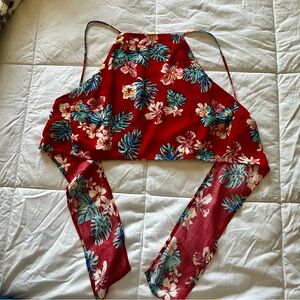 Elodie junior size S red Hawaiian print crop top w/ spaghetti straps, tie waist